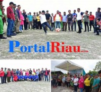 Bupati Amril Mukminin buka,Turnamen Sepak Bola Karang Taruna Cup Desa Petani