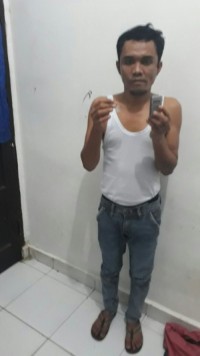 Amin Gagal Undangan karena Ditangkap Polisi.