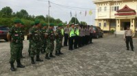 Koramil 07/Kampar Dukung Pelaksanaan Pengamanan Kotak Suara Di Kantor Kpu Kabupaten Kampar