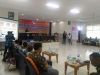 Lukman Ingatkan ASN dan Kades Tak Ikut Politik Praktis