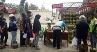 Antisipasi Lonjak Harga Gas Elpiji 3Kg Bersubsidi, Dinas KUMKM Perindag Kab Pelalawan Operasi Pasar