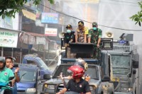 Antisipasi Penyebaran Covid-19, Polres Kampar, Kodim dan Pemkab Semprotkan Desinfektan Secara Serent