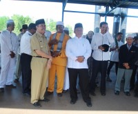 Bupati Siak Syamsuar Mengantar JCH Kabupaten Siak Di Pelabuhan Tanjung Buton