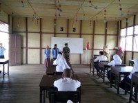 Babinsa Koramil 08/Mandah Dampingi Mahasiswa KKN UNRI