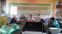 ANGGOTA KORAMIL 01/RENGAT BERSAMA DENGAN PENGAMAT HAMA PERTANIAN KAB. INHU MELAKSANAKAN RAPAT PEMBER