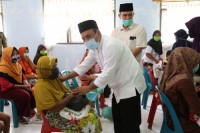 Jum'at Keliling Bupati Labuhanbatu Bagikan Sembako Murah