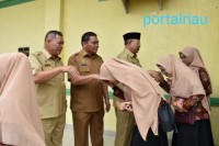 Bupati Soekirman Lepas 64 Kafilah Ikut Seleksi Qasidah/Nasyid XVII Tingkat Provinsi Sumatera Utara