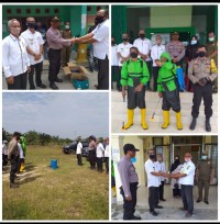 Memutus Mata Rantai Covid-19, Polsubsektor Pelalawan Bersama Tim Gugus Tugas Penyemprotan Disinfekta