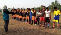Sungai Nyamuk Gelar Turnamen Bola Kaki Antar RT