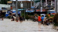 Bupati antar JCH di Pelabuhan Tanjung Buton