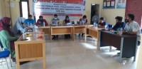  Bhabinkamtibmas Hadiri Rapat Pleno Rekapitulasi Daftar Pemilih Hasil Pemuktakhiran Desa Delik 