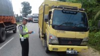 Antisipasi Tindak Kejahatan, Polsek Siak Hulu Gelar Razia di Jalan Raya Pasir Putih