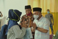 Bupati Labuhanbatu Salurkan Bantuan Sosial Tunai Di Kelurahan Sidorejo