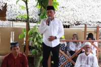 Bupati Andi Hadiri Grand Opening Warung Makan Aek Matio