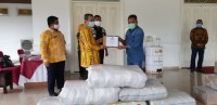 Bantuan Masker Dari PT Musim Mas Diterima Langsung Oleh Gubernur Riau