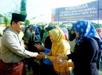 Lepas Keberangkatan Tim Kesenian Indragiri, Ini Pesan Wabup Khairizal