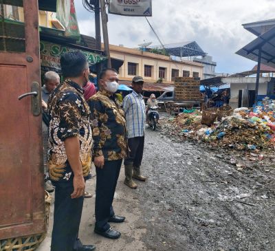 Atasi Sampah Menumpuk, DLH Harus Siapkan Alat Berat
