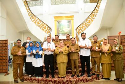 Bupati Kasmarni Sebut Program UHC Jadi Prioritas Agar Masyarakat Terlayani BPJS