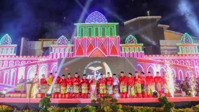 Bupati Bengkalis Kasmarni membuka secara resmi Perhelatan Musabaqoh Tilawatil Qur'an (MTQ) Ke-48