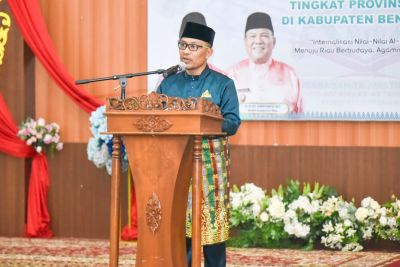 Bupati Bengkalis Sambut Kafilah Kabupaten/Kota se-Riau di Malam Ta'aruf Pelantikan Dewan dan Majelis