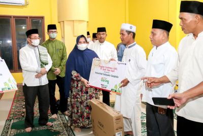 Bupati Bengkalis sampaikan program unggulan, saat safari ramadhan di Desa petani
