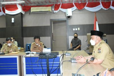 Bupati Kampar Rapat Dengan Kepala OPD dan Minta Laporan Percepatan Pembangunan Semua Kegiatan Satker