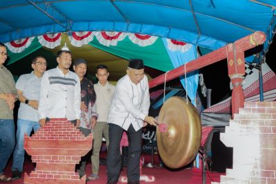 Bupati Kampar Tutup Event Seni Budaya Tri Manunggal