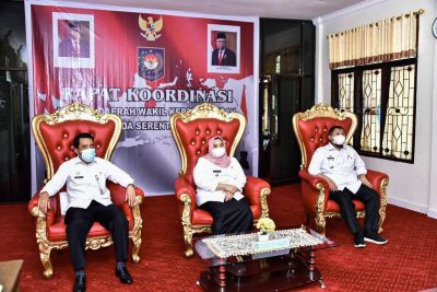 Bupati Kasmarni Ikuti Rakor Bersama Presiden RI,Secara Virtual