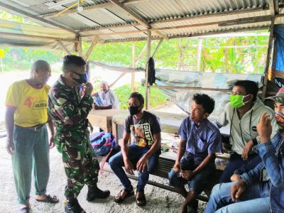 Semangat TMMD Ke 110 Kodim 0313/KPR,Babinsa Koramil 09/Langgam Ajak Generasi Muda Jauhi Narkoba