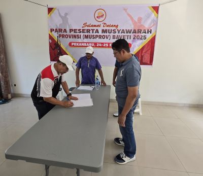 Dokter Budi Terpilih Aklamasi! Baveti Riau Siap Bawa Tenis Veteran ke Puncak