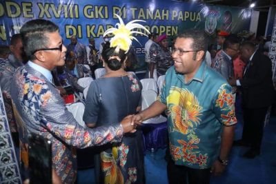 Hadir di Sidang Sinode, Bupati HAN Minta GKI Tetap Satu Sejumlah Bupati Juga Ikut Hadir