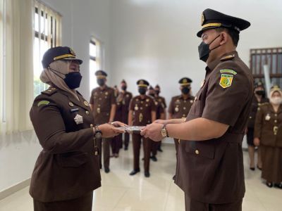 Kejari Kampar Gelar Sertijab Kepala Seksi Pengelolaan Barang Bukti dan Rampasan