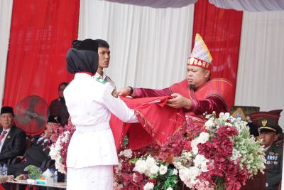 Pengibaran Bendera Hari Kemerdekaan Republik Indonesia ke-78 di Kecamatan Mandau