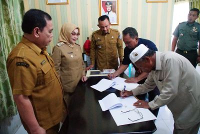 Plt Bupati Labuhanbatu Serahkan Hibah Tanah Perkuburan di Bilahulu