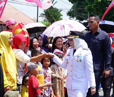 Ribuan Masyarakat Labuhanbatu Antusias Menyaksikan Devile HUT ke-80 Kemerdekaan Republik Indonesia