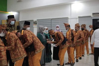 Wabup Labuhanbatu Melepas Kontingen Qasidah ke Tingkat Sumut