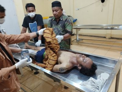 Warga Duri meninggal dunia diduga gantung diri dengan tali